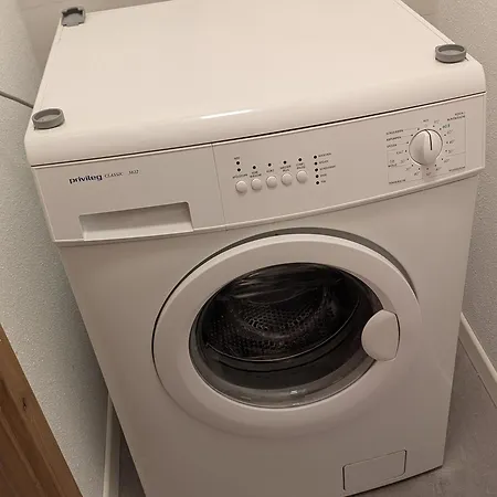 Daire Ferienzimmer Salzachstadt 2 Og